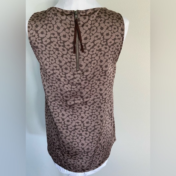 LOFT TOP - Picture 2 of 6